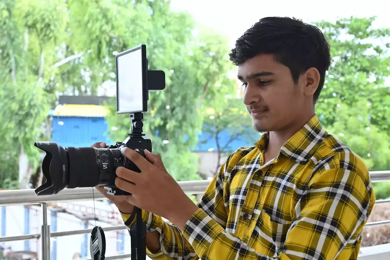 7 Essential Tools for DIY Video Production